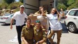 מתנדבים לחלוקה